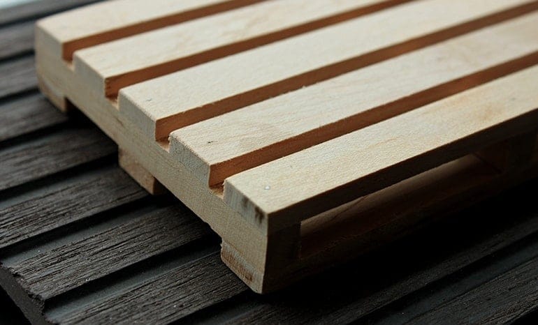 Leader in Supply Chain Solutions Relies on Rose Pallet