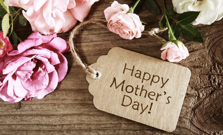 Gifts for Mom Made from a Mother ‘Load’ of Pallets
